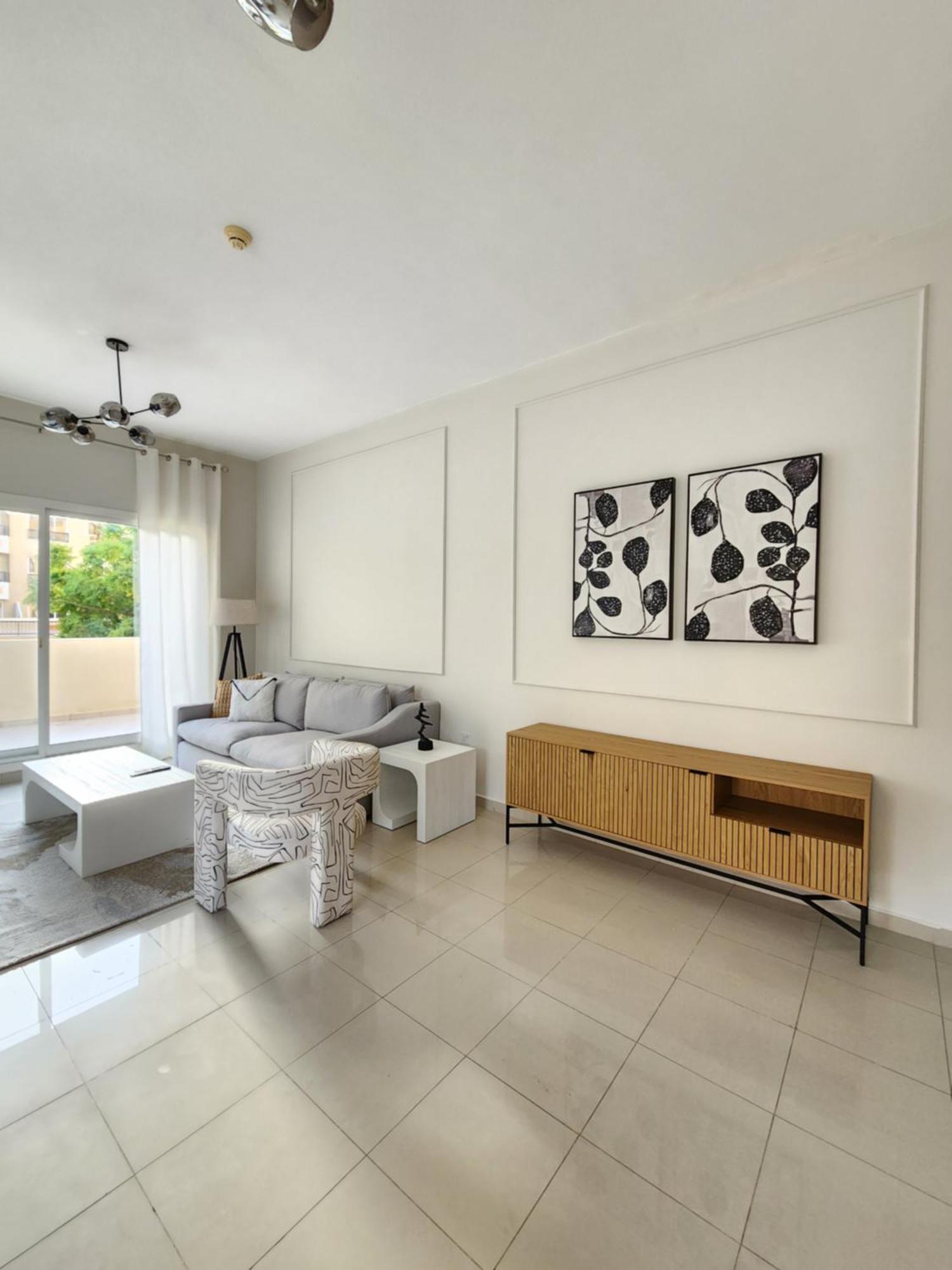 Live And Experience Al Marjan Island 1br Apartment