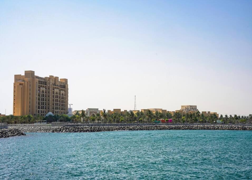 Live And Experience Al Marjan Island 1br *